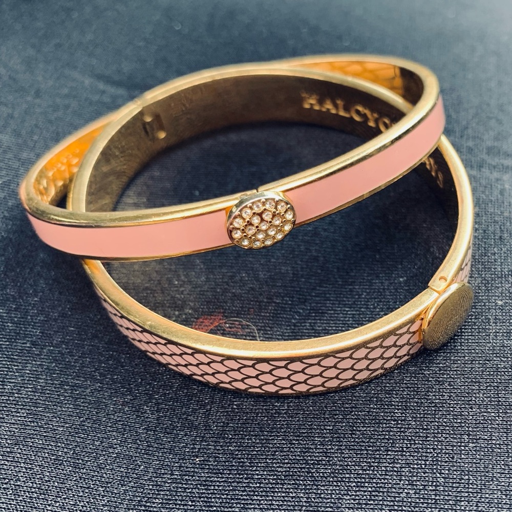 Halcyon Days Bracelets Womens skinny Pave Hinged & Salamander Bangel in Pink